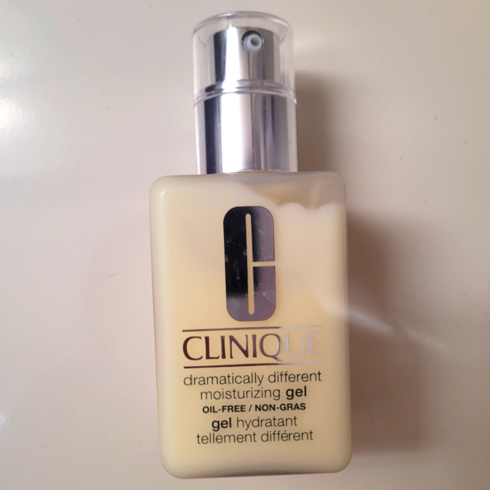 Clinique Dramatically Different Moisturizing Gel 4.2 fl oz